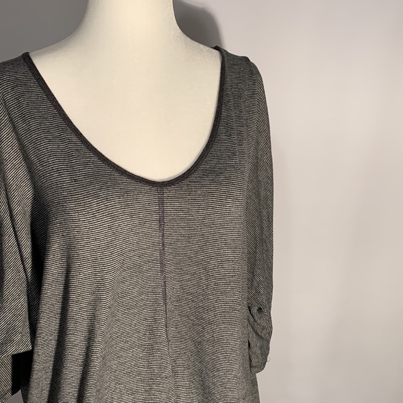 Tahari Size L - Picture 2 of 8